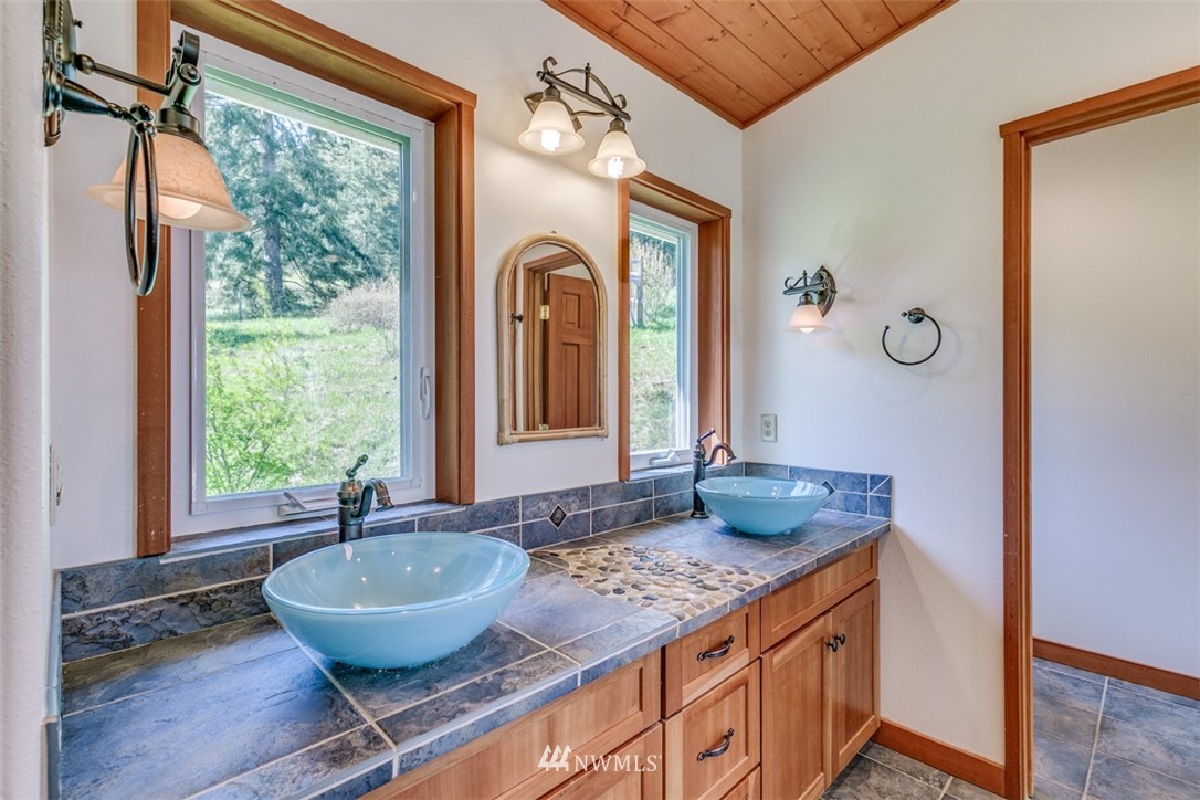 1308 Eden Valley Road Port Angeles, WA 98363 - Photo 17 of 22 Gallery Image 17