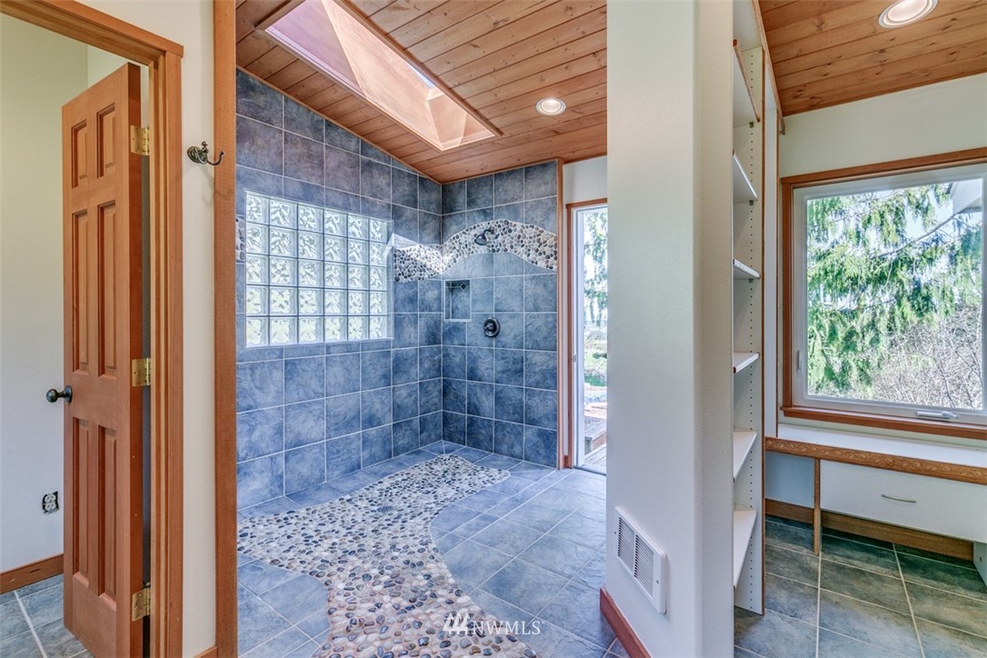 1308 Eden Valley Road Port Angeles, WA 98363 - Photo 18 of 22 Gallery Image 18