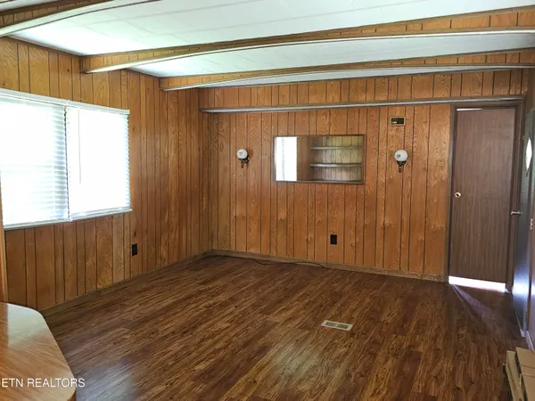 $100,000 | 310 Barkley Drive, Middlesboro, KY 40965