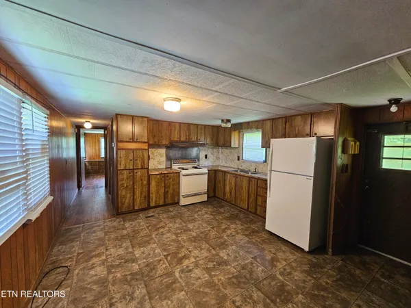 $100,000 | 310 Barkley Drive, Middlesboro, KY 40965