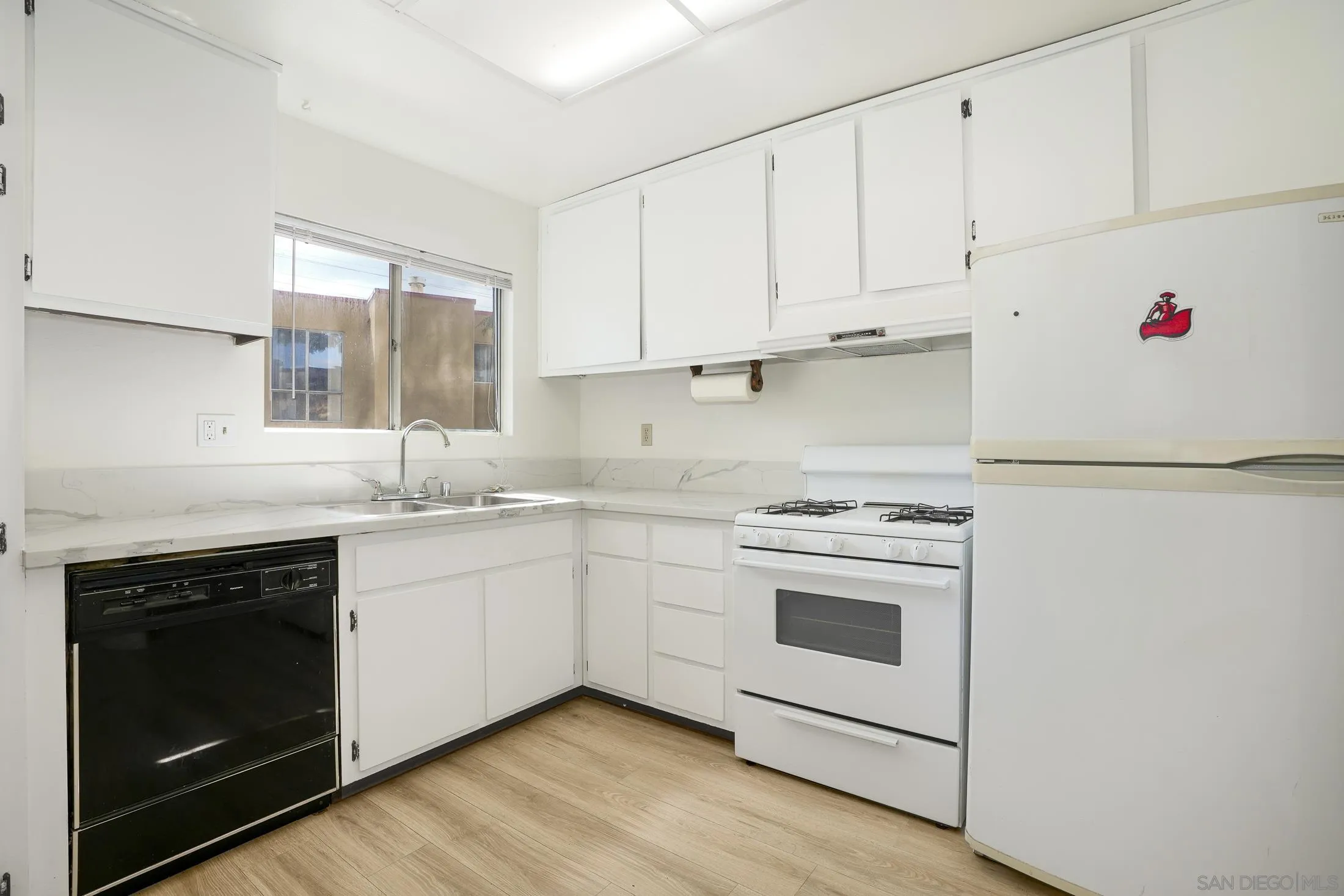 10331 Lindley Avenue, Unit 266 Porter Ranch, CA 91326 - Photo 8 of 30