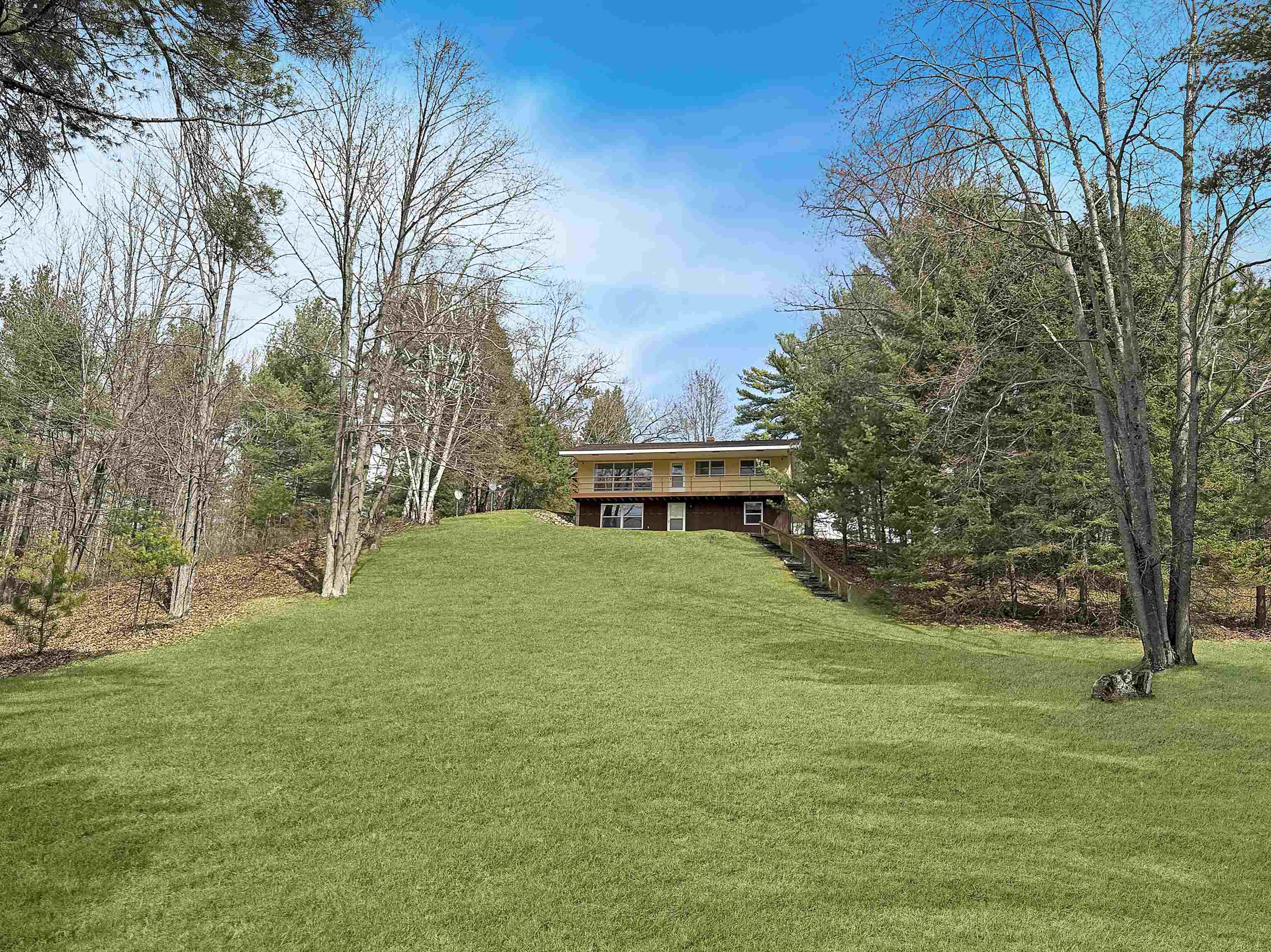 595 North Riverhills Road Kingsford, MI 49802 - Photo 3 of 20