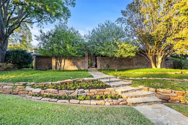 $1,199,000 | 7619 Queens Ferry Lane, Dallas, TX 75248