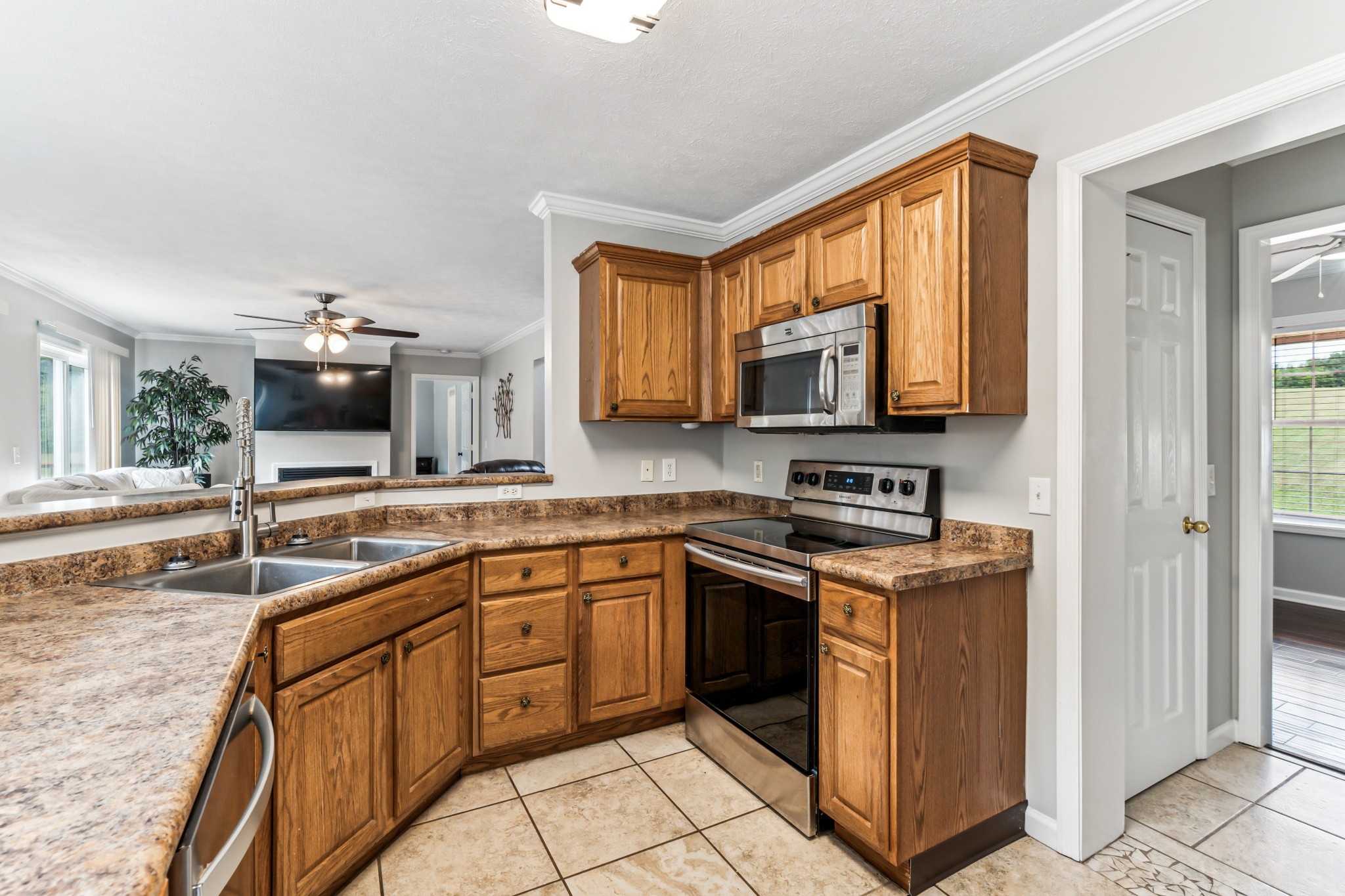 4397 Mt Sharon Road Greenbrier, TN 37073 - Photo 9 of 37 Gallery Image 9