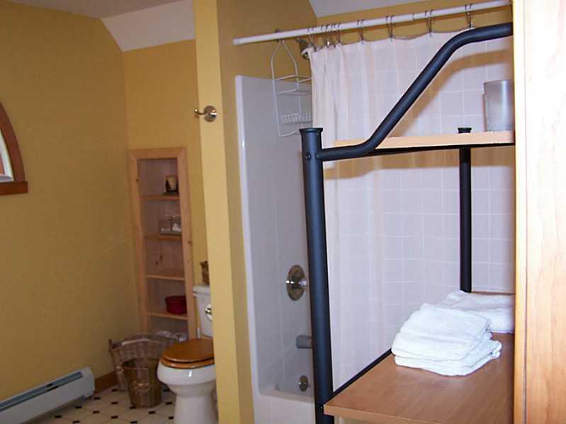 2007 Hillside Road Kingfield, ME 04947 - Photo 19 of 20 Bathroom.