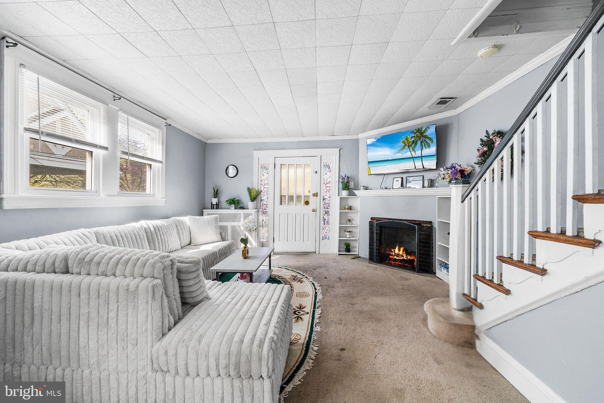 309 Cheswold Road Drexel Hill, PA 19026 - Photo 4 of 22