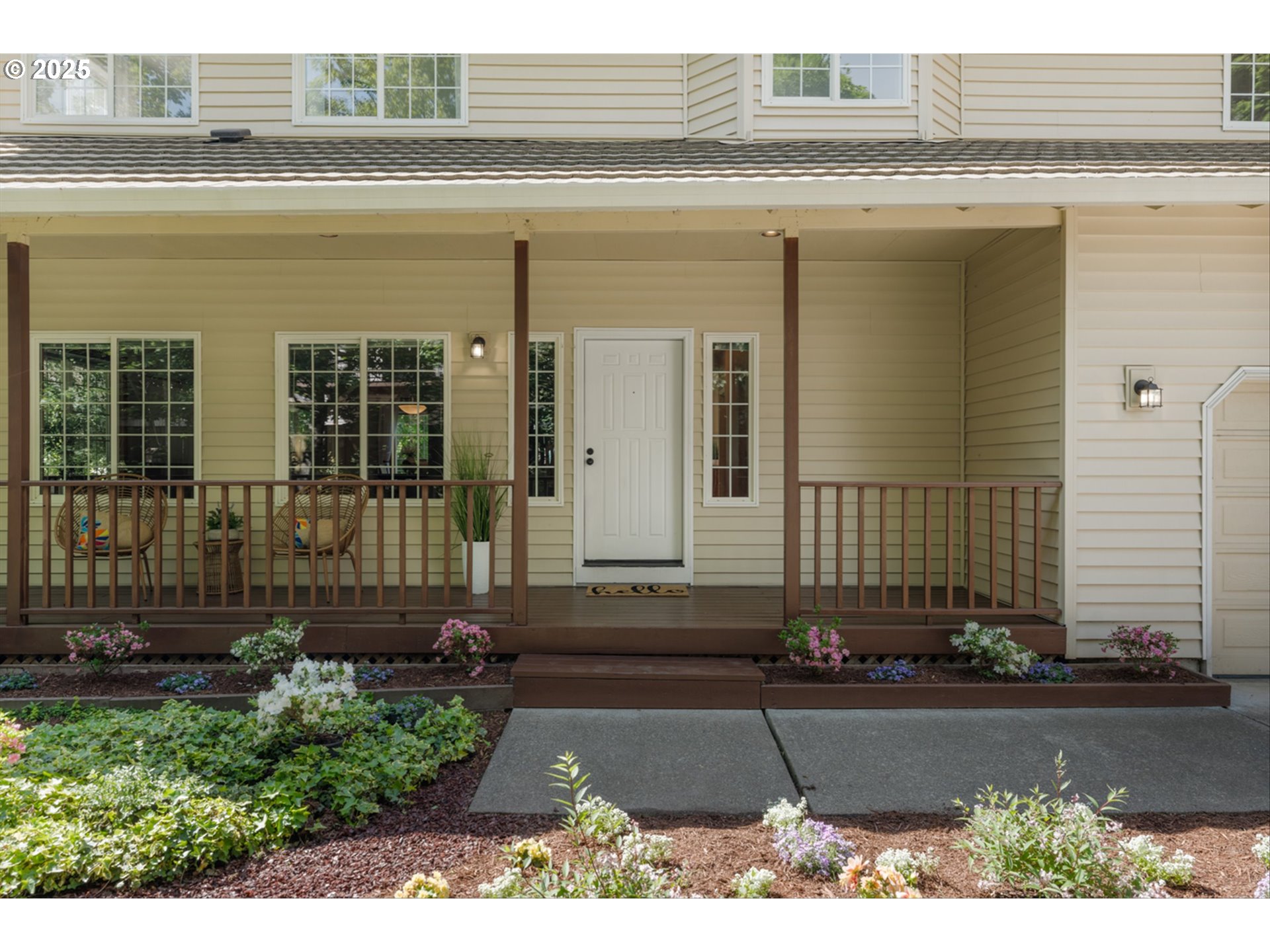 8878 South W Romal Court Beaverton, OR 97008 - Photo 2 of 44 Gallery Image 2