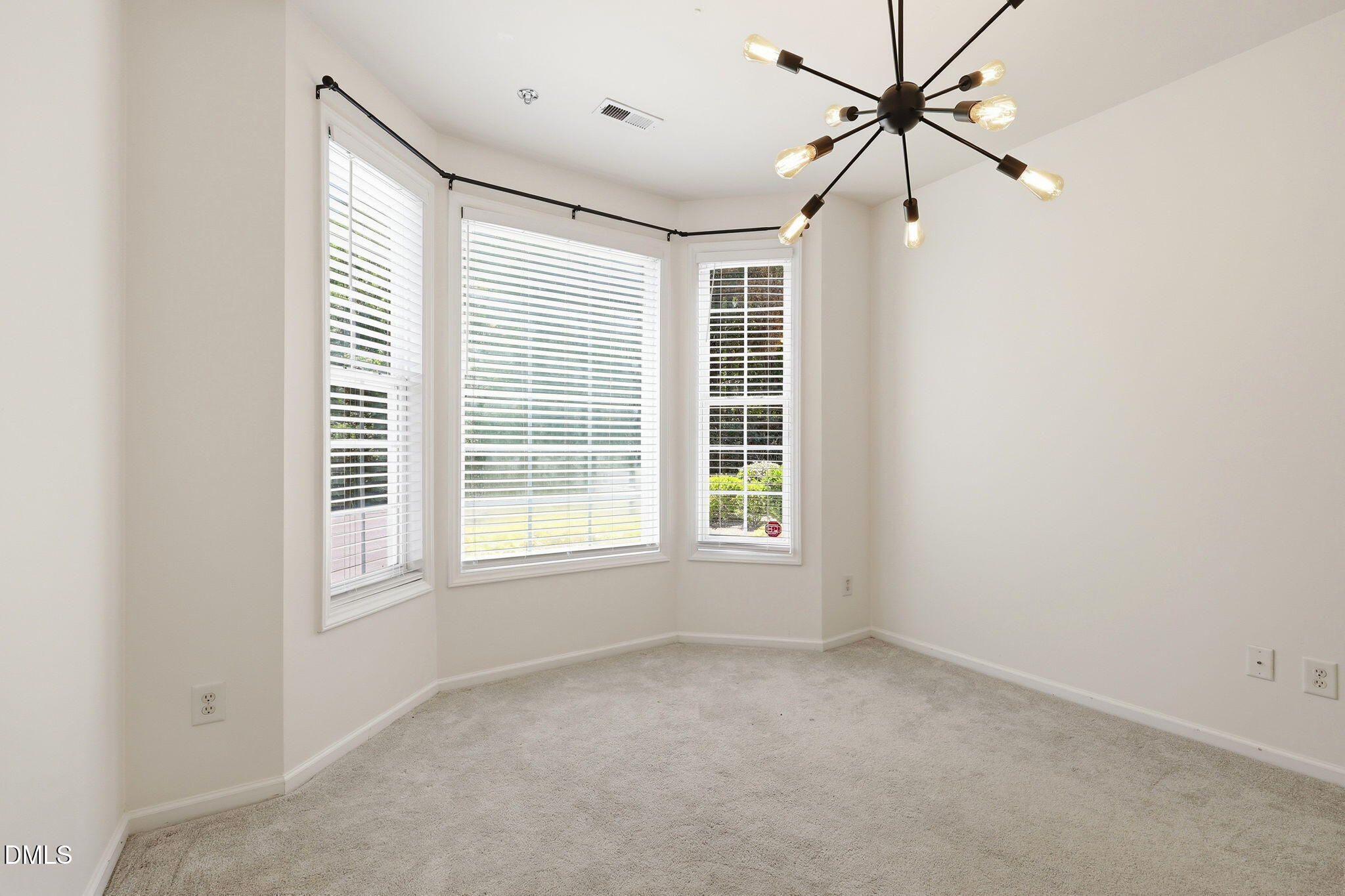 11 Signet Drive Durham, NC 27705 - Photo 6 of 52 15-web-or-mls-IMG_0319
