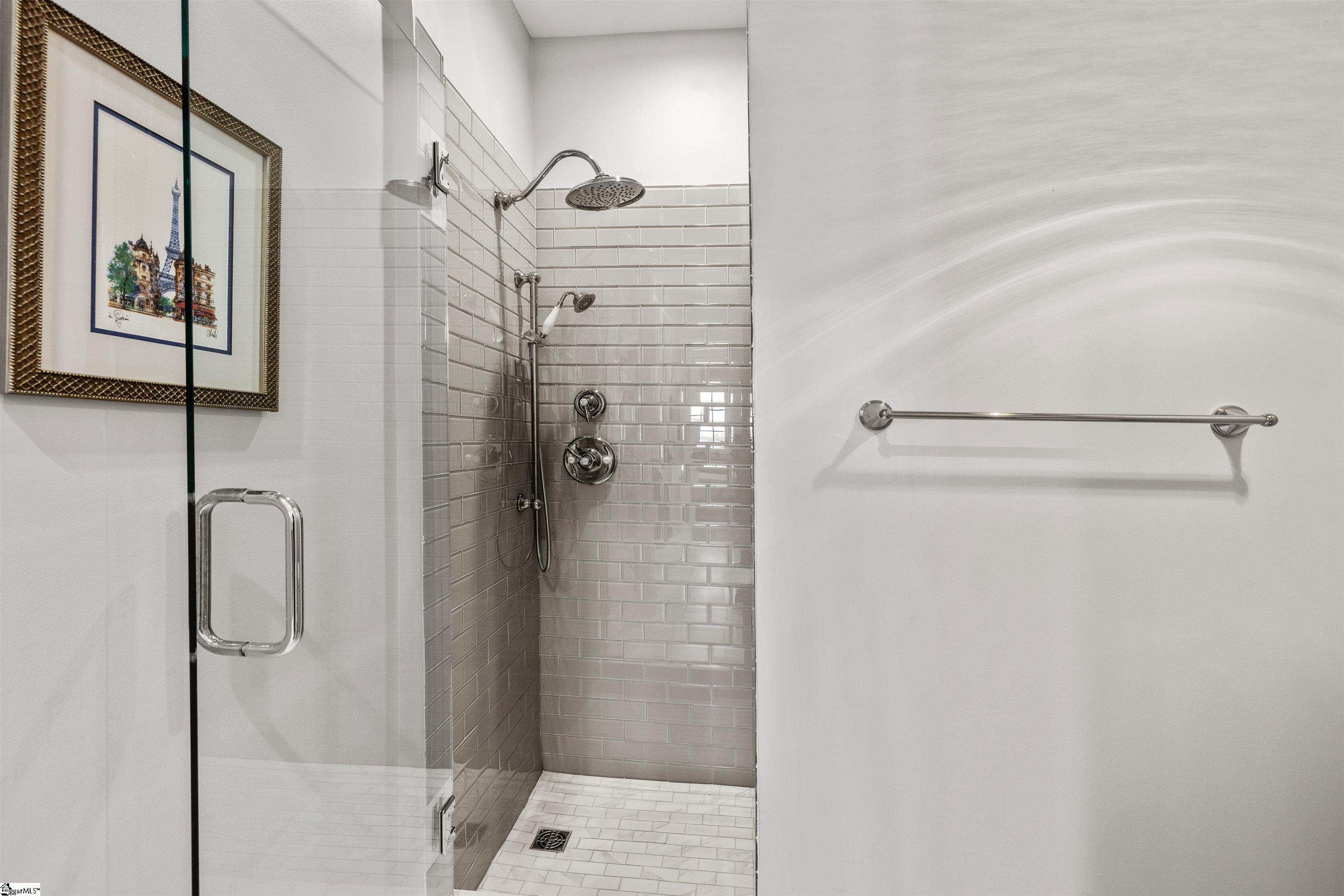121 Rhett Street, Unit 307 Greenville, SC 29601 - Photo 17 of 32 Gallery Image 17