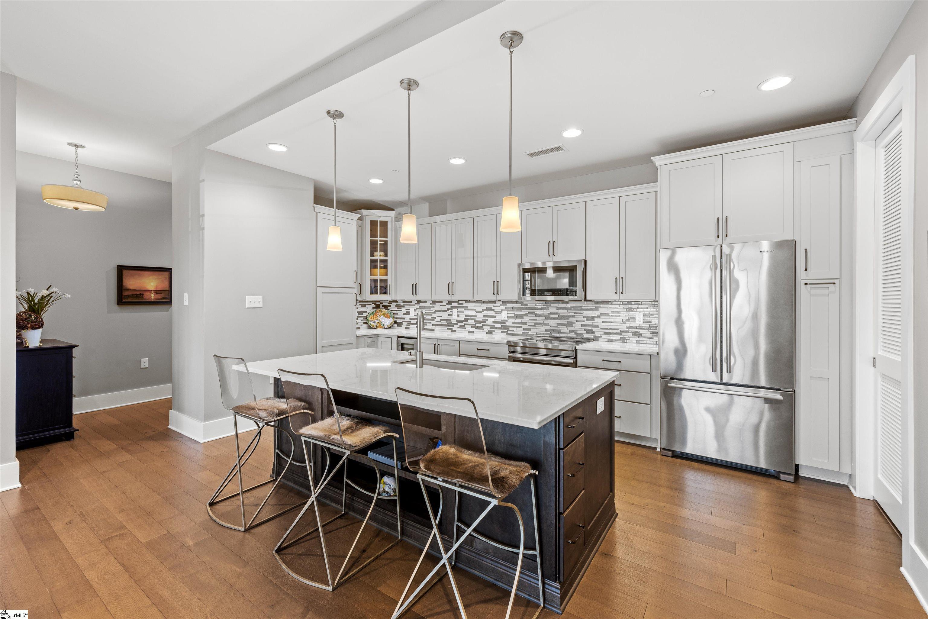 121 Rhett Street, Unit 307 Greenville, SC 29601 - Photo 2 of 32 Gallery Image 2