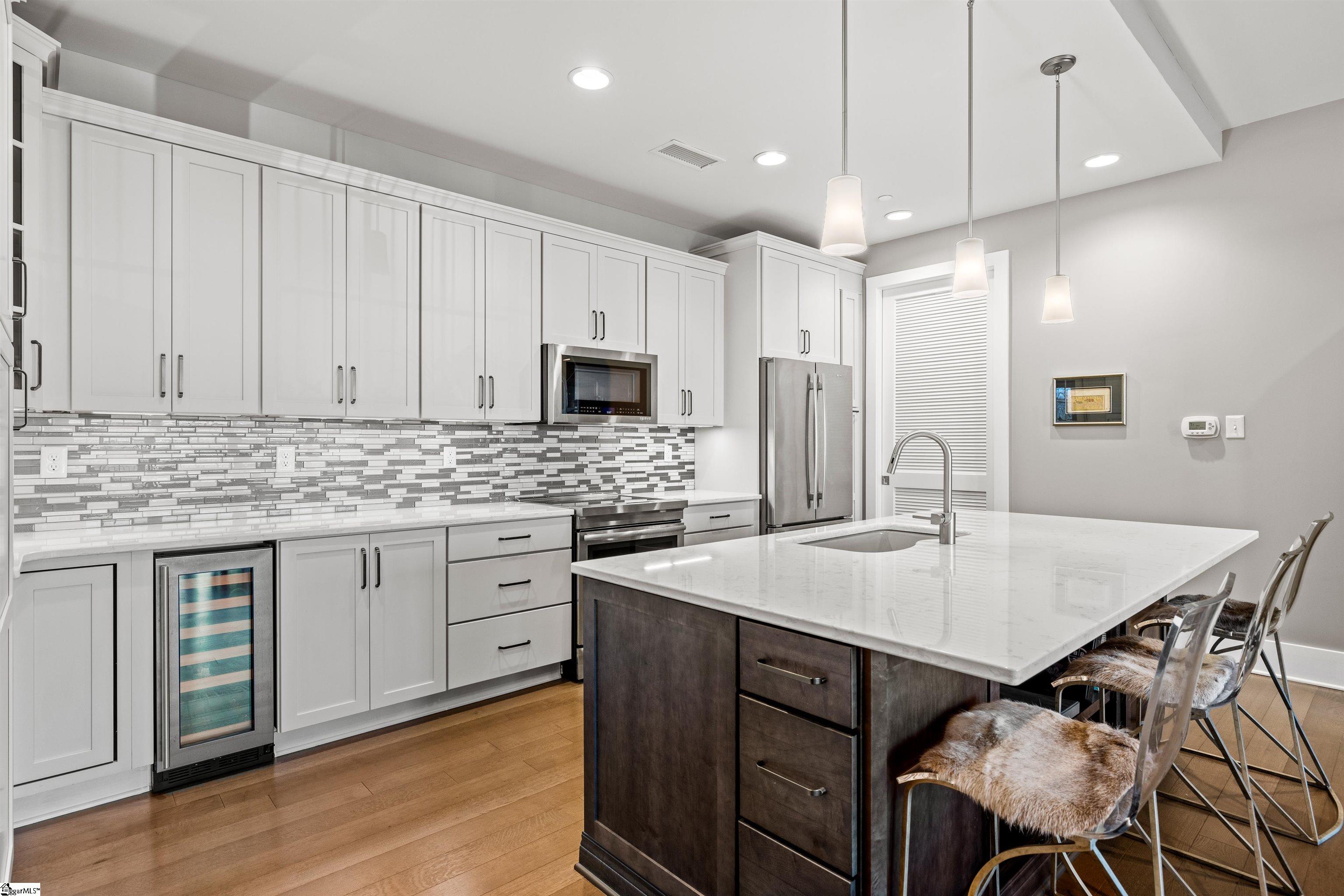 121 Rhett Street, Unit 307 Greenville, SC 29601 - Photo 28 of 32 Gallery Image 28