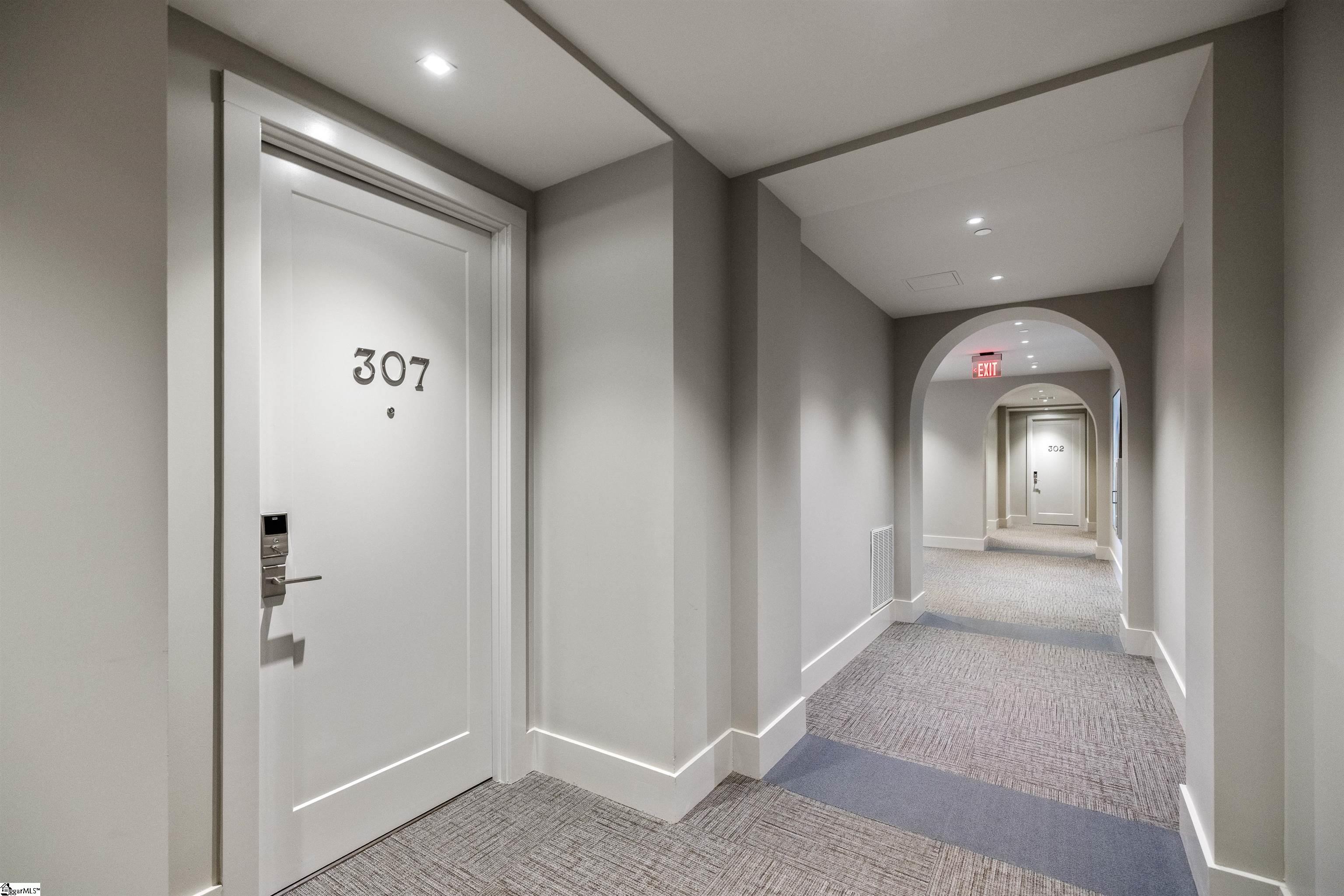 121 Rhett Street, Unit 307 Greenville, SC 29601 - Photo 6 of 32 Gallery Image 6