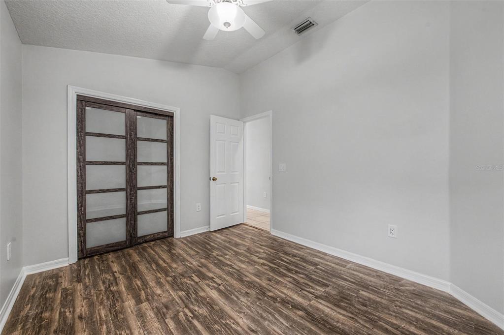 4021 Lithia Ridge Boulevard Valrico, FL 33596 - Photo 29 of 48