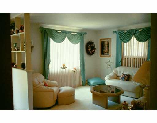 211 Hulton Road Penn Hills, PA 15147 - Photo 3 of 5 Gallery Image 3