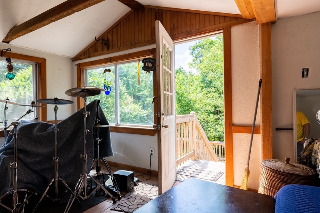 2 Richardson Drive, Unit RIGHT Derry, NH 03038 - Photo 10 of 22 Gallery Image 10