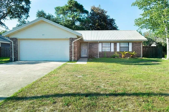 $1,895 | 127 Newcastle Circle, Fort Walton Beach, FL 32547