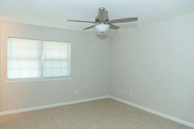 $1,895 | 127 Newcastle Circle, Fort Walton Beach, FL 32547