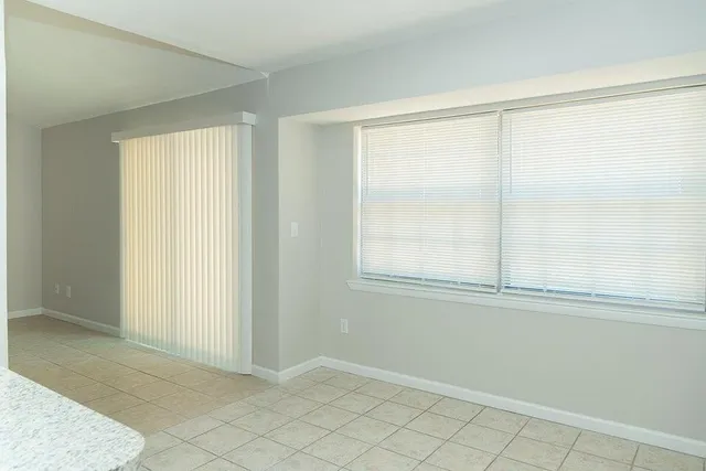 $1,895 | 127 Newcastle Circle, Fort Walton Beach, FL 32547