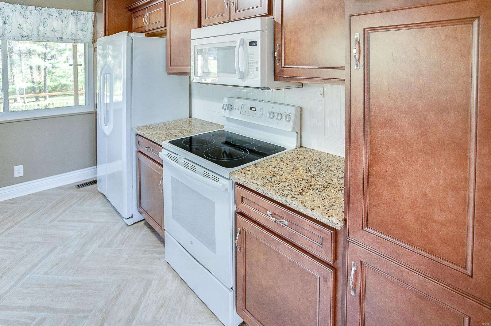 1654 North Bluff Road Collinsville, IL 62234 - Photo 27 of 66 Gallery Image 27