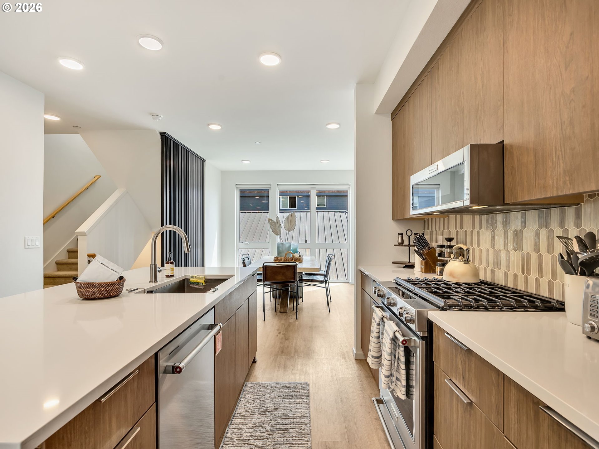 321 South Promenade, Unit B Seaside, OR 97138 - Photo 23 of 46 Gallery Image 23