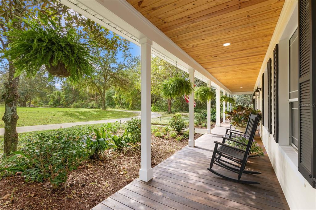 18725 South Obrien Road Groveland, FL 34736 - Photo 10 of 68 a view of a two chair in the balcony