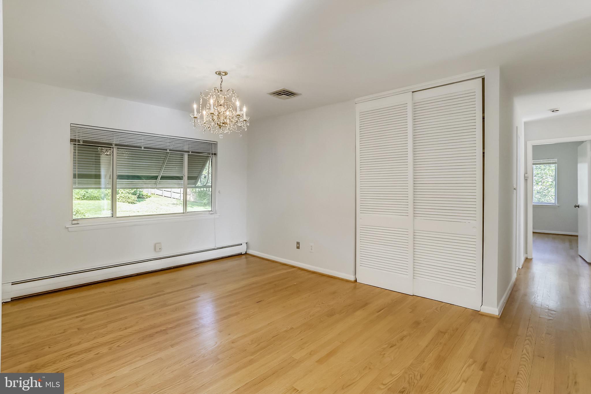 15600 Layhill Road Silver Spring, MD 20906 - Photo 14 of 63 Dining room