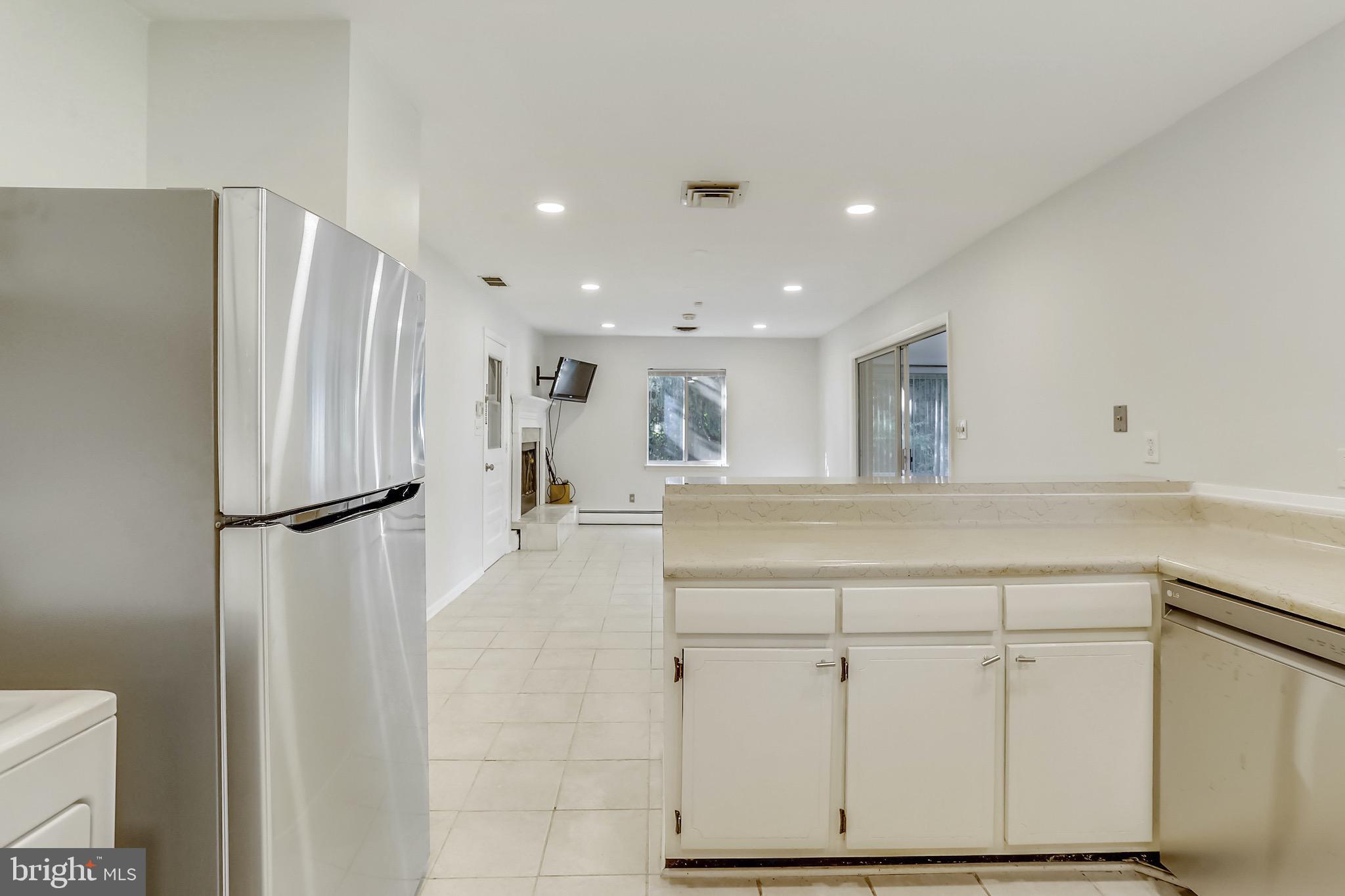 15600 Layhill Road Silver Spring, MD 20906 - Photo 18 of 63 Kitchen