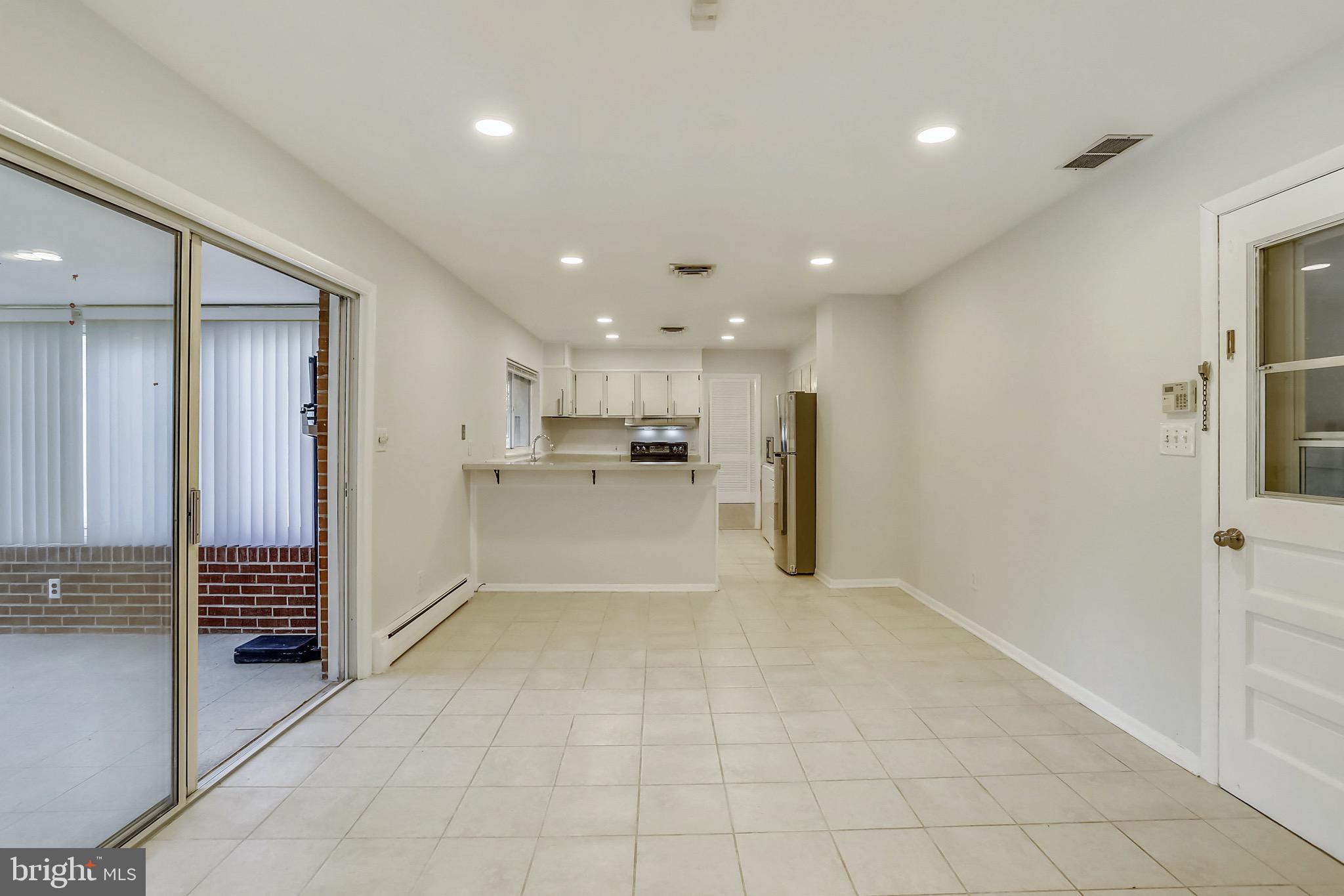 15600 Layhill Road Silver Spring, MD 20906 - Photo 20 of 63 Family room 1st floor