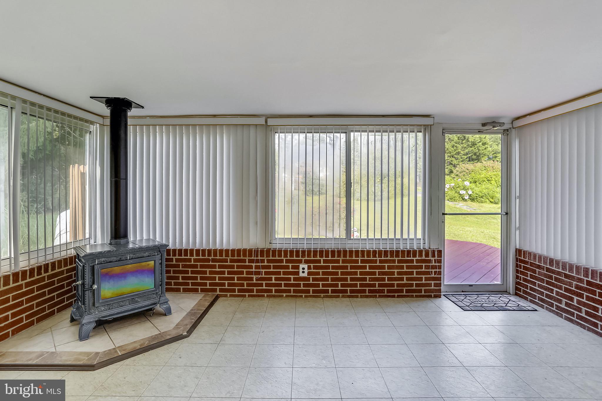15600 Layhill Road Silver Spring, MD 20906 - Photo 25 of 63 Solarium
