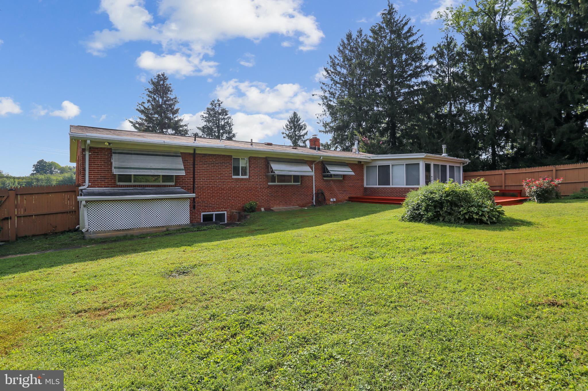 15600 Layhill Road Silver Spring, MD 20906 - Photo 57 of 63 Rear elevation