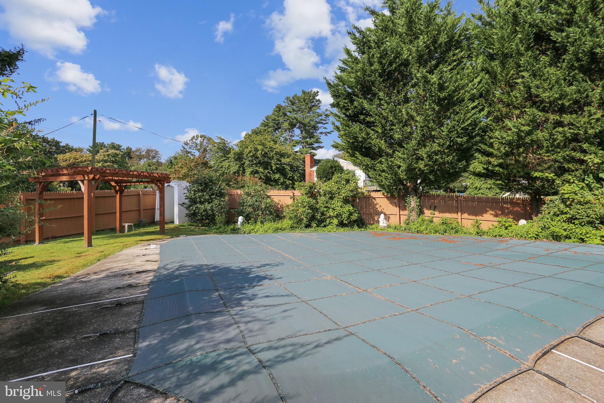 15600 Layhill Road Silver Spring, MD 20906 - Photo 59 of 63 Pool