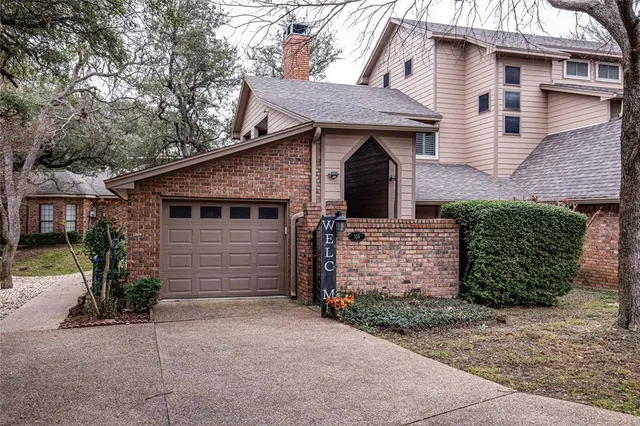 $299,900 | 135 Pleasant Grove Lane, Waco, TX 76712