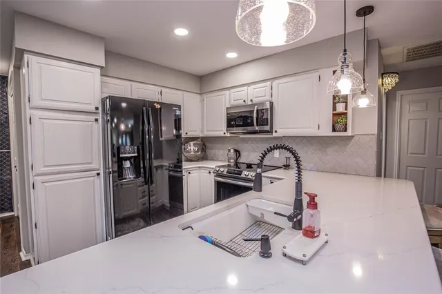 $299,900 | 135 Pleasant Grove Lane, Waco, TX 76712