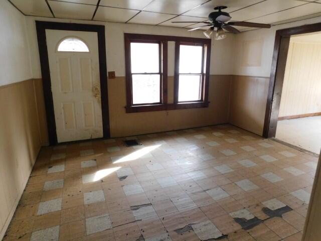 482 Jericho Road Covington, KY 41015 - Photo 3 of 24 Living Room (4)