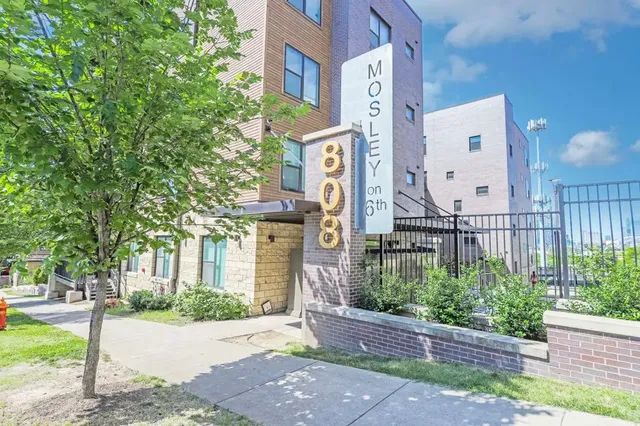 $950 | 802 South 6th Street, Nashville, TN 37206