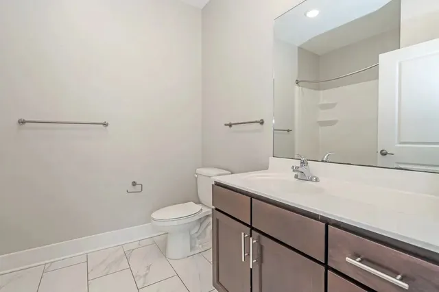 $950 | 802 South 6th Street, Nashville, TN 37206