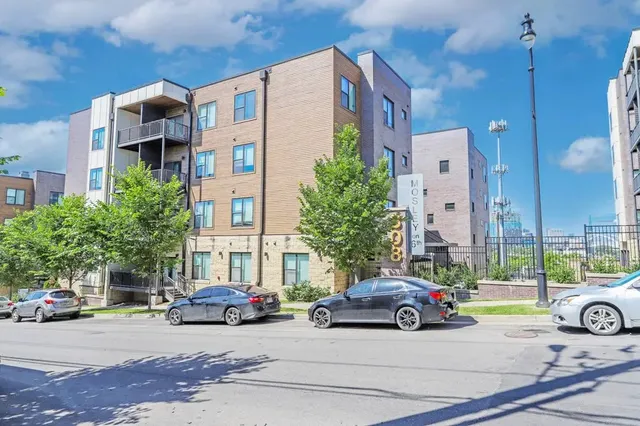 $950 | 802 South 6th Street, Nashville, TN 37206