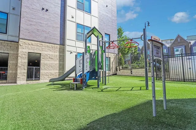 $950 | 802 South 6th Street, Nashville, TN 37206