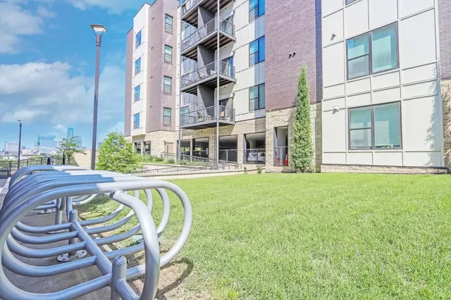 $950 | 802 South 6th Street, Nashville, TN 37206