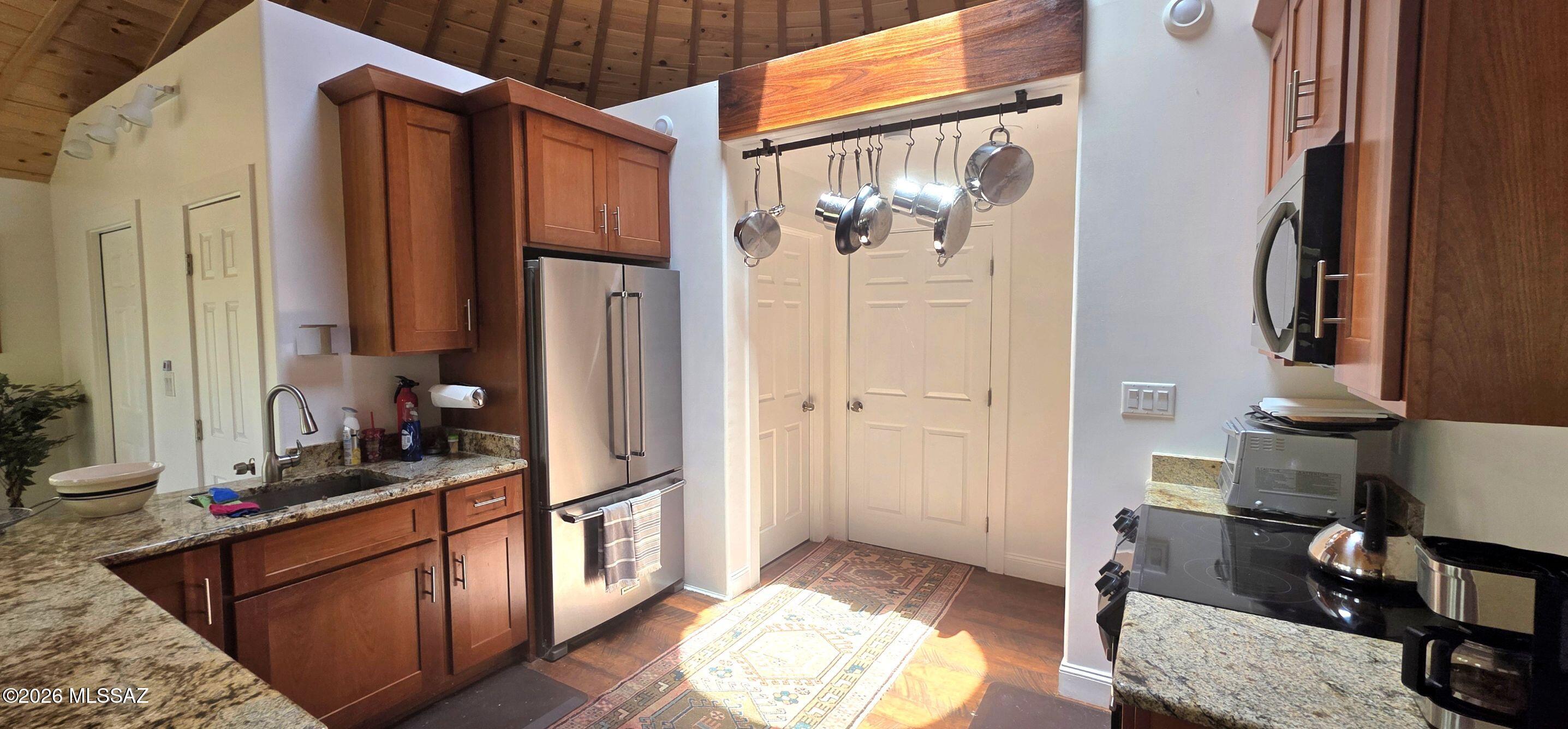 636 West Pearce Road Pearce, AZ 85625 - Photo 5 of 24 kitchen (3)-sized