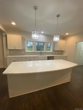 $779,900 | 24 Sunset Lane, New Hampton, NY 10958