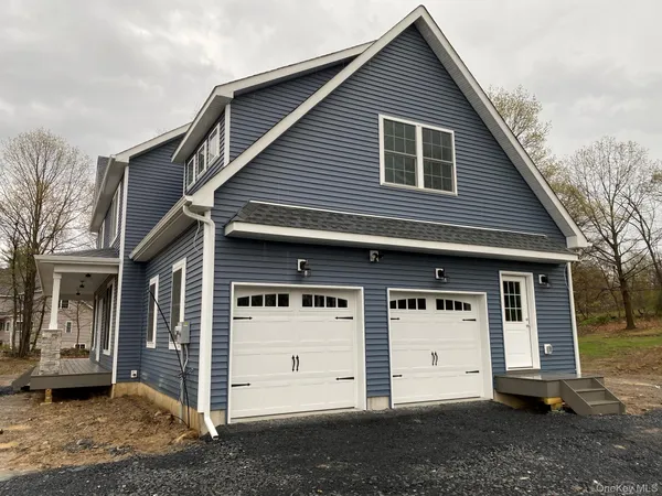 $779,900 | 24 Sunset Lane, New Hampton, NY 10958