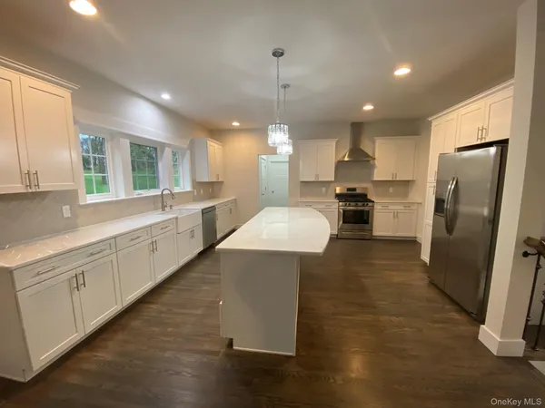 $779,900 | 24 Sunset Lane, New Hampton, NY 10958