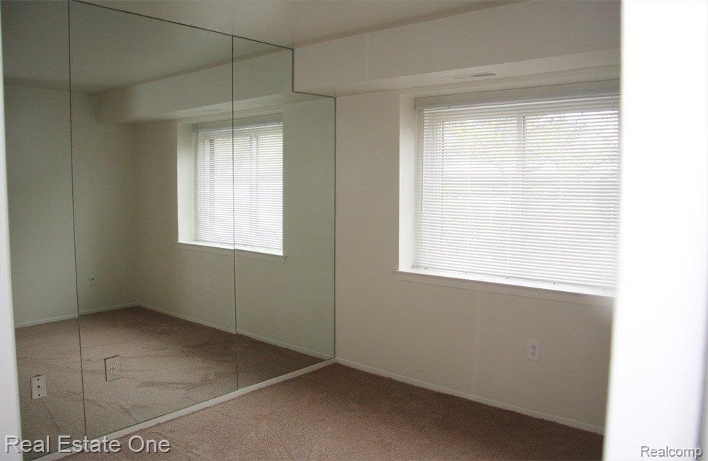 27434 Evergreen Road, Unit 37 Southfield, MI 48076 - Photo 9 of 18