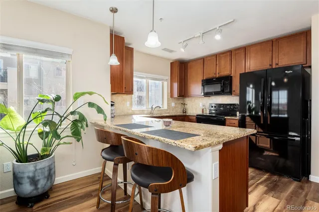 $432,500 | 1162 Rockhurst Drive, Unit 307, Highlands Ranch, CO 80129