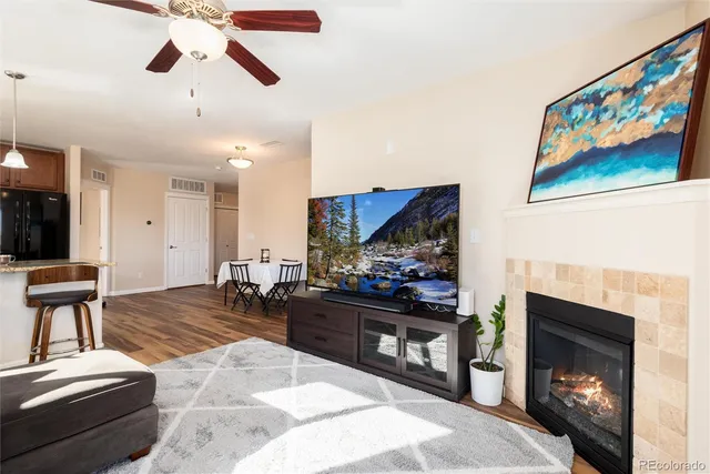 $432,500 | 1162 Rockhurst Drive, Unit 307, Highlands Ranch, CO 80129