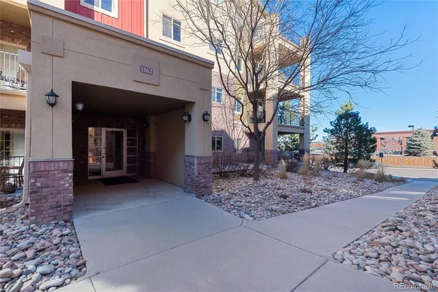 $432,500 | 1162 Rockhurst Drive, Unit 307, Highlands Ranch, CO 80129