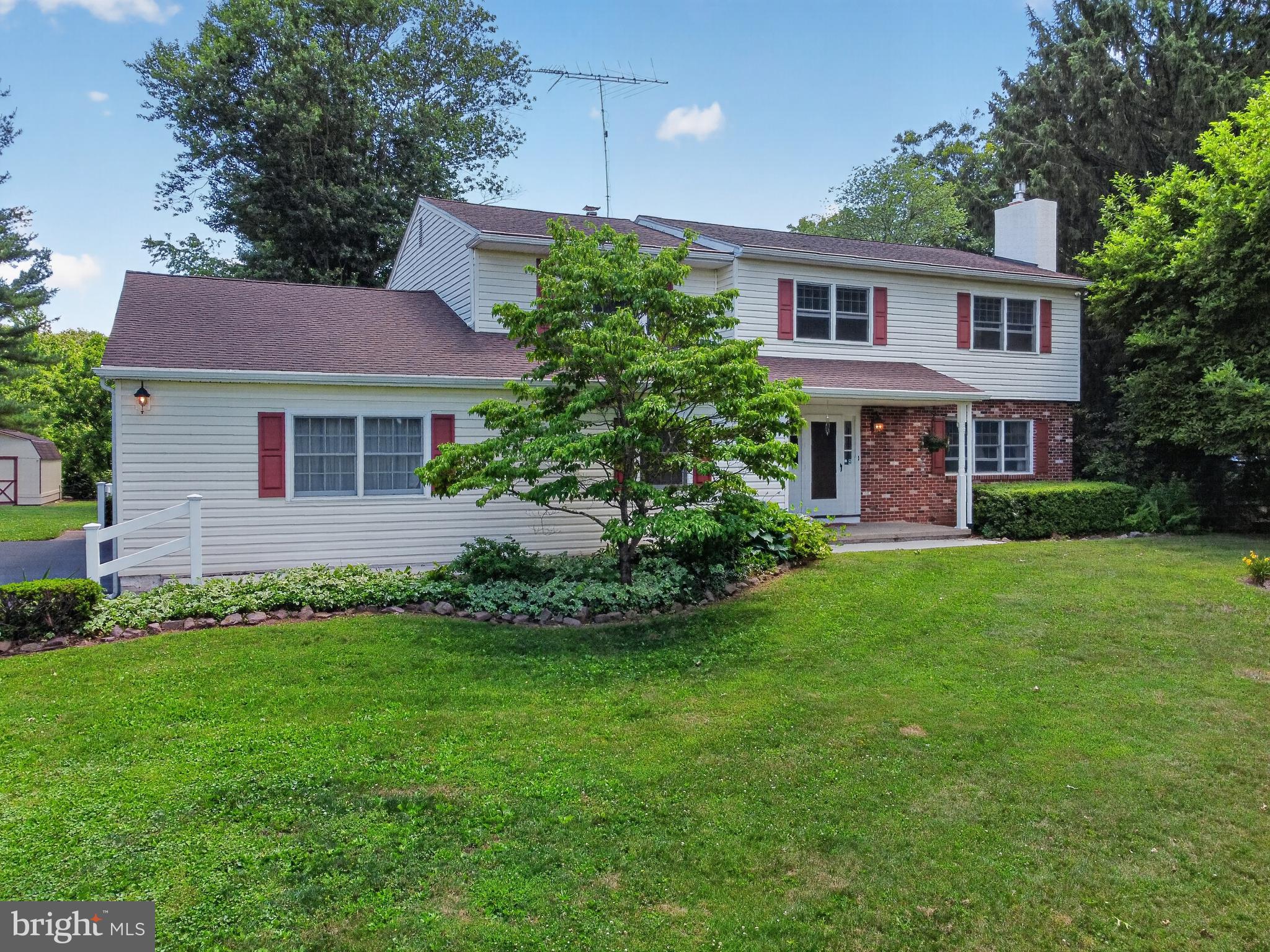 272 Pigeon Creek Road Pottstown, PA 19465 - Photo 11 of 40