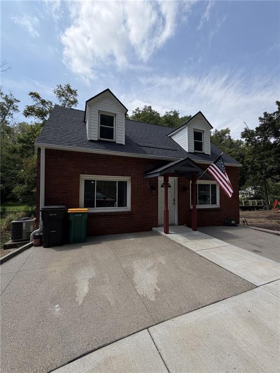 1113 Rochester Road Pittsburgh, PA 15237 - Photo 4 of 37 Gallery Image 4