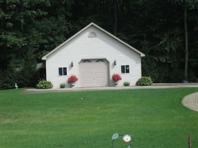 68199 Romeo Plank Road Ray, MI 48096 - Photo 4 of 12 31088574-3.JPG